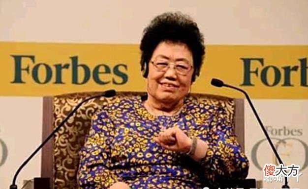 【爱历史】慈禧后裔,身价525亿,她不吃饭全家都要等,北京内环拥有一条街