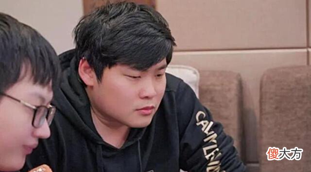 【游戏世界】ES零封狼队后,教练SK月工资曝光,网友直言工资限制让SK收入不高