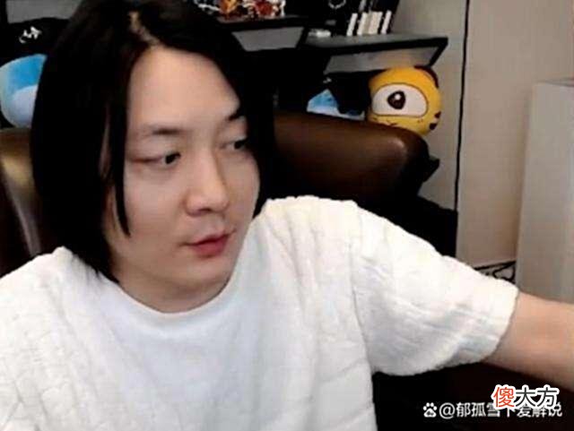 【游戏迷】XYG夏赛季人员将会怎么变动？张大仙直播说出答案，一门不会挂牌