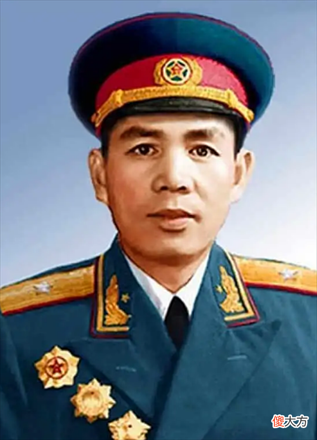 【爱历史】1971年，伟人在长沙与丁盛连续两次谈话：我希望你今后多读点书