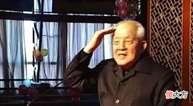 【爱历史】1971年，伟人在长沙与丁盛连续两次谈话：我希望你今后多读点书