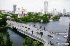 【历史故事】老照片：90年代的江苏南通，人民剧场、桃坞路、南大街、南通钟楼