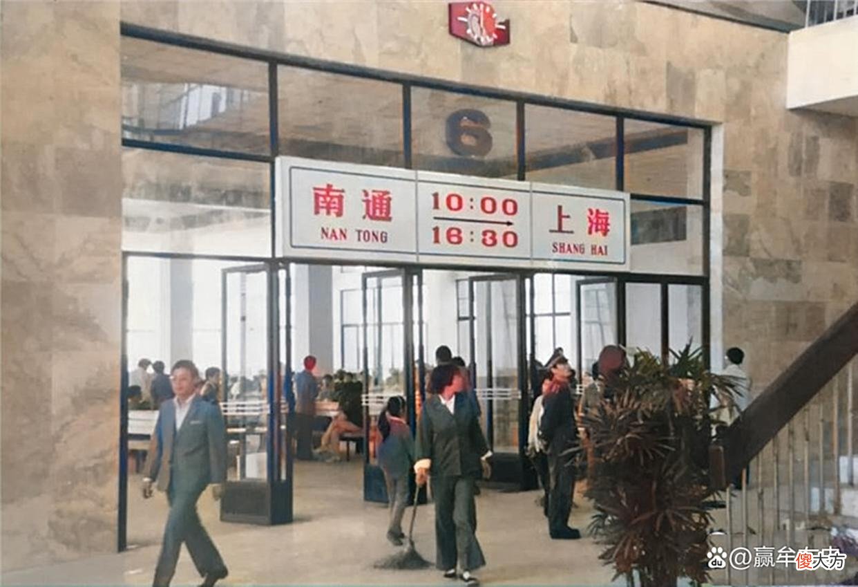 【历史故事】老照片：90年代的江苏南通，人民剧场、桃坞路、南大街、南通钟楼