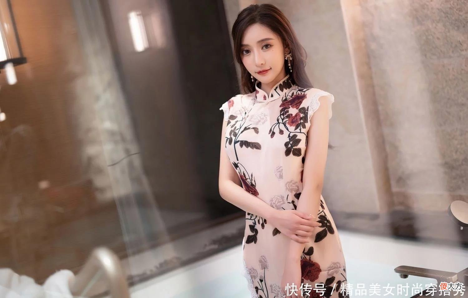 【时尚一点】国色天香，凤凰来仪，改良版旗袍，清新典雅又韵味十足