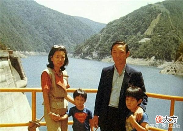 【爱历史】老蒋孙子首次回国，申请将“两蒋”移灵大陆，三句话让人眼眶泛红
