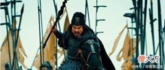 【历史故事】三国中，张飞最看不起的这两人，一个是刘备的手下，一个武艺高强