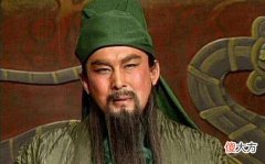 【历史故事】马谡和关羽都曾犯了大错，为何处罚结果不一样？靠山大小很重要