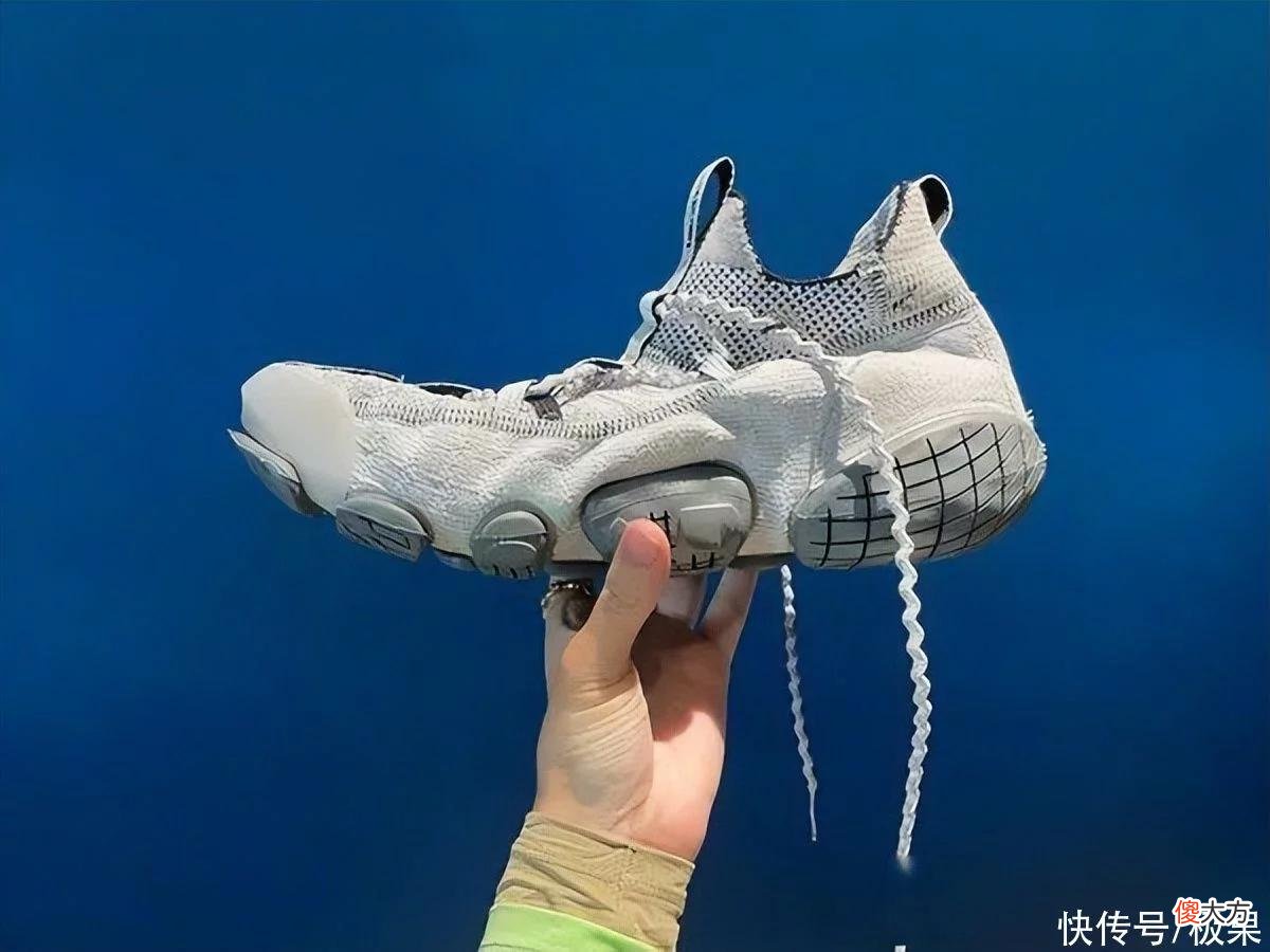【时尚一点】Nike「最怪」球鞋曝光，能像乐高一样拆解，不用一滴胶水
