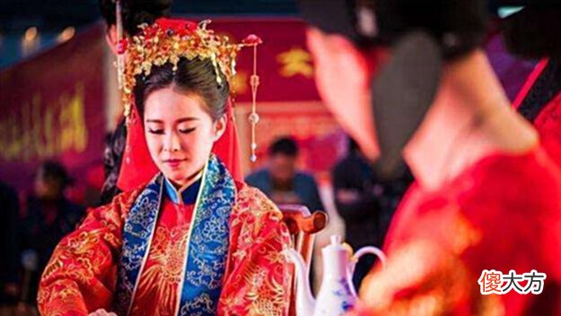 【历史故事】岳父出上联:两横一竖就是干,3个女婿对下联,岳父:小女婿懂事