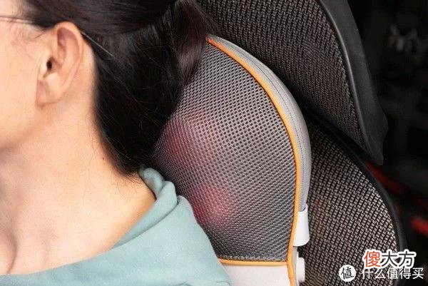 【时尚一点】当代白领打工人不可错失的放松好物，SKG按摩腰靠T5评测