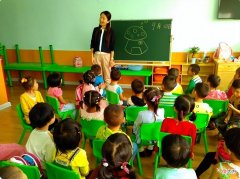 幼儿园里也有流行的“潜规则”，老师不会明说，但家长要提前预防