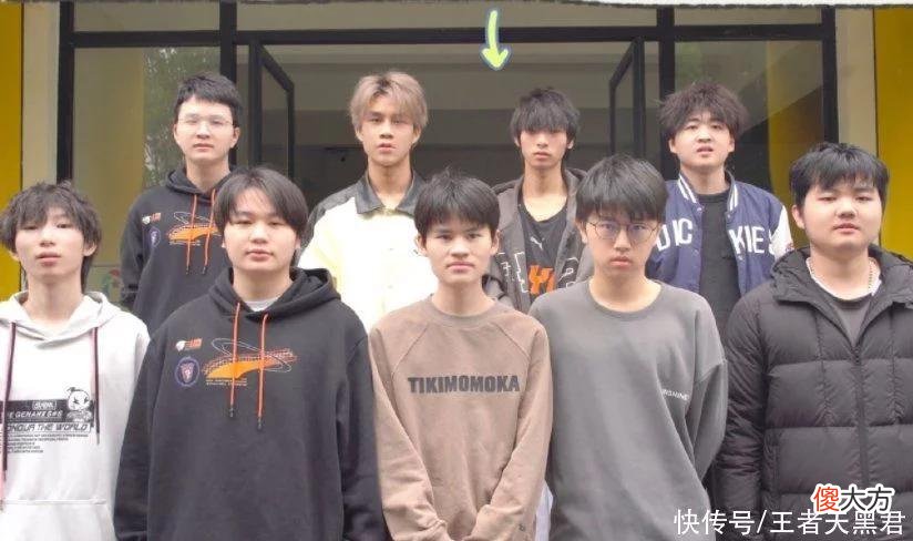 【游戏世界】DYG小义重回打野战胜TTG，湘军变成替补，FMVP选手地位太稳了