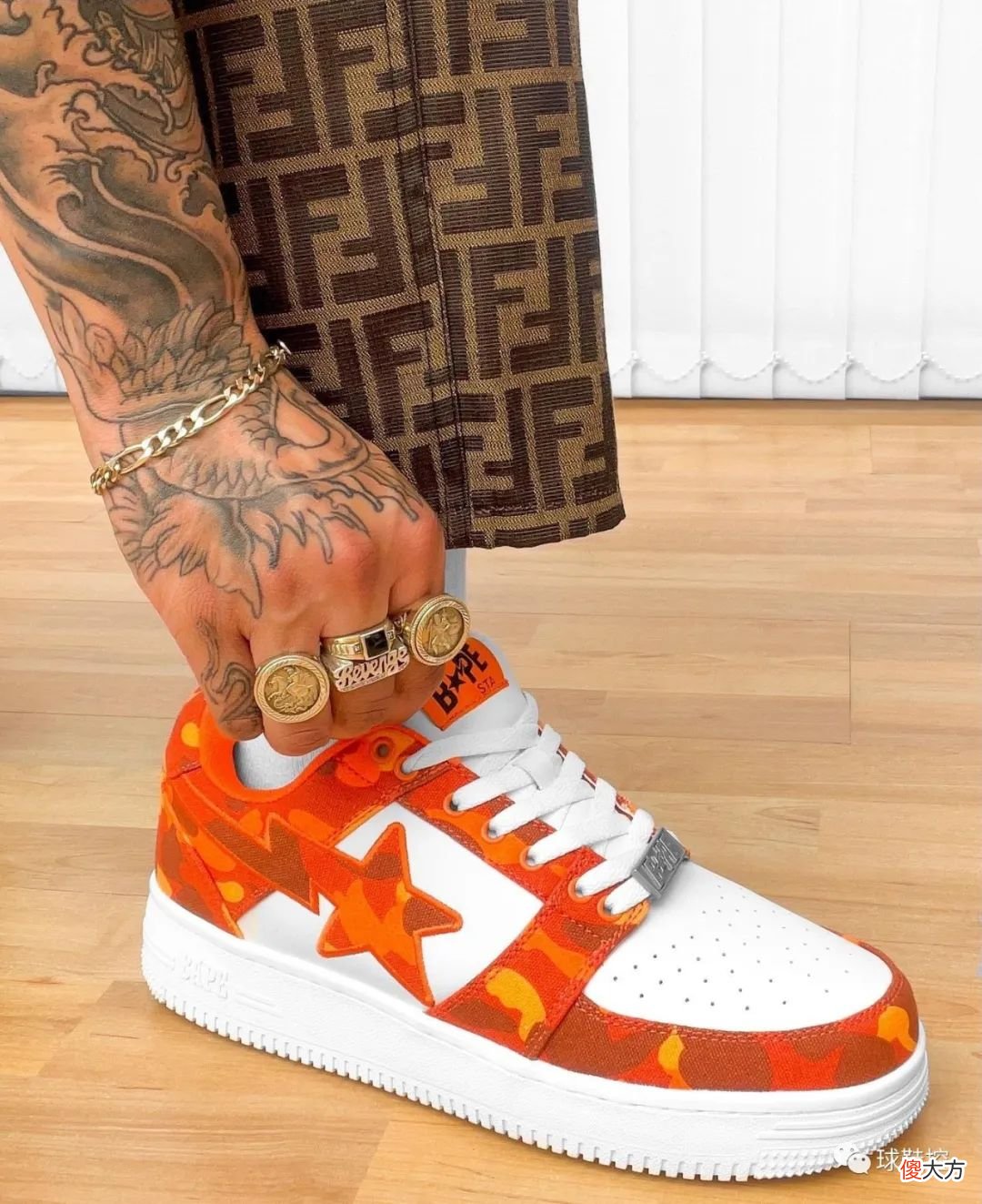 【就爱时尚】新 YEEZY 官宣定档，国内同步发售＆adidas x Palace 新联名国内发布！