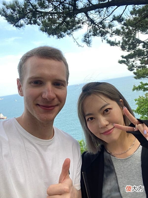 【游戏世界】每日一撸Zoom转会期拼命找队伍；Jankos与美女主播锁住了