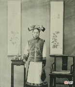 【爱历史】老照片：慈禧的“特殊嗜好”，满汉服饰精彩“大比拼”