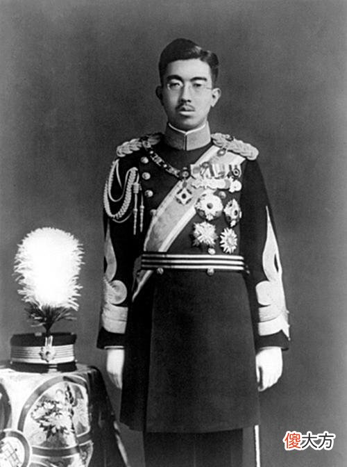【历史故事】日本天皇的家族遗传病，你发现了吗？御用摄影师一直尽力遮掩