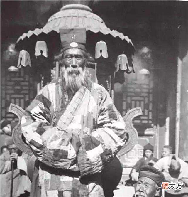 【爱历史】1986年山东妇女效仿武则天称帝，密谋进京登基，刚下车就被一锅端