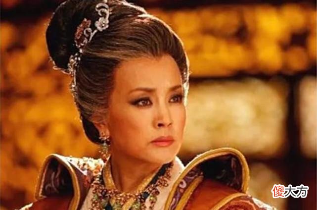 【爱历史】1986年山东妇女效仿武则天称帝，密谋进京登基，刚下车就被一锅端
