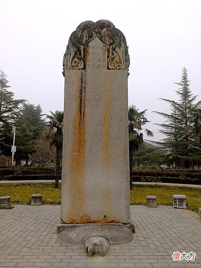 【爱历史】李白为何不被唐玄宗重视，考古学家发现一篇碑文，揭开了这个谜团