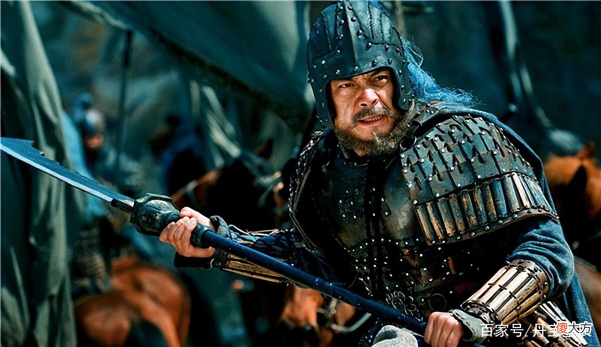 【历史故事】五虎上将黄忠，为啥前半生一点出息都没有？看看他是败在何人手下