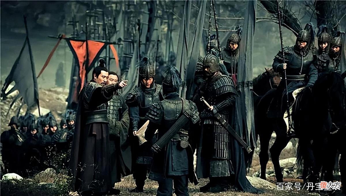 【历史故事】五虎上将黄忠，为啥前半生一点出息都没有？看看他是败在何人手下