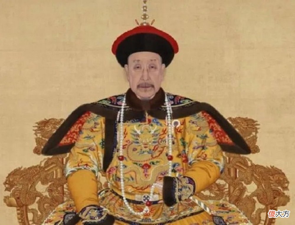 【历史故事】和珅临死前，打开乾隆赐的免死诏书，上面三个字让他彻底绝望