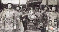 【爱历史】李莲英葬母排场有多大?所有乡亲白吃白喝35天,白拿回家一律不问