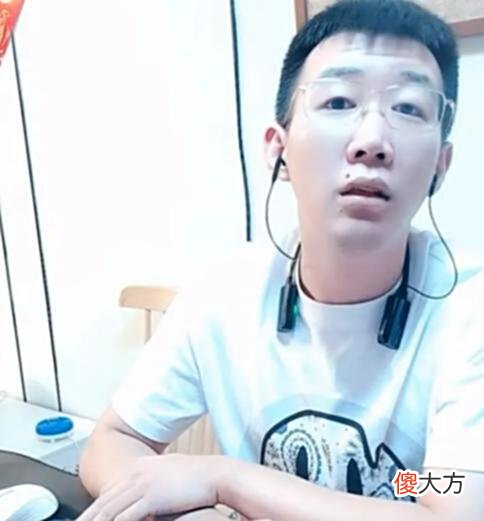 【游戏迷】舞帝利哥“清理师门”，却倒赔徒弟10万块，网友：好戏在后头
