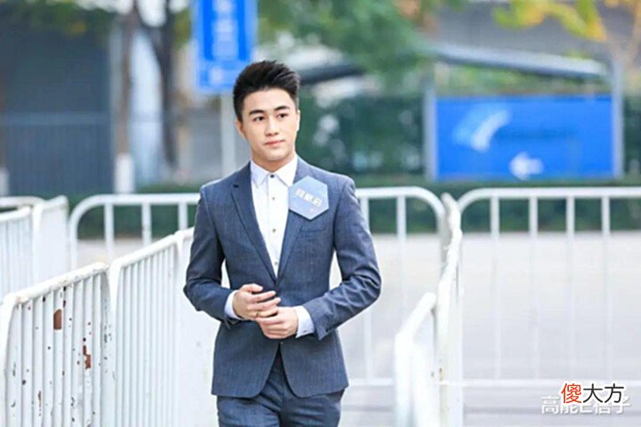 【游戏迷】杨幂杨洋和顾漫合伙买下火豹战队?原来这么多明星都是电竞老板!