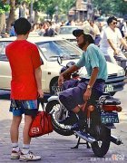 【历史故事】老照片：1992年的上海，是你记忆深处的样子吗？