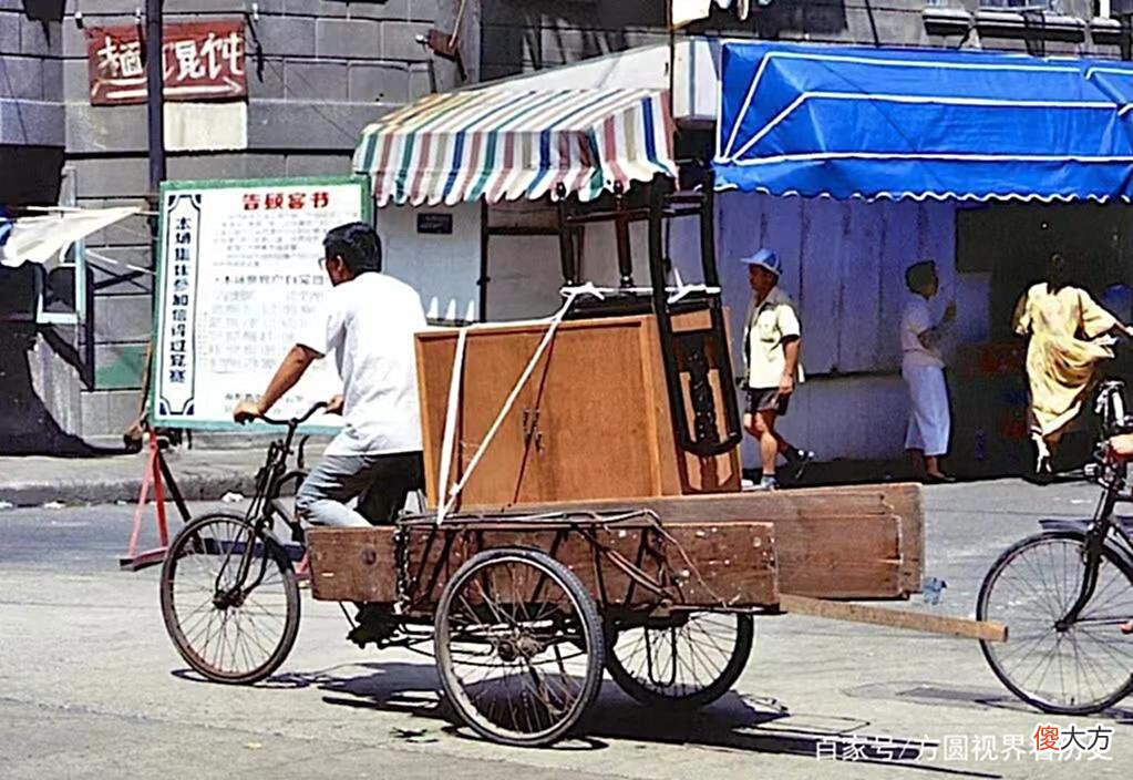 【历史故事】老照片：1992年的上海，是你记忆深处的样子吗？