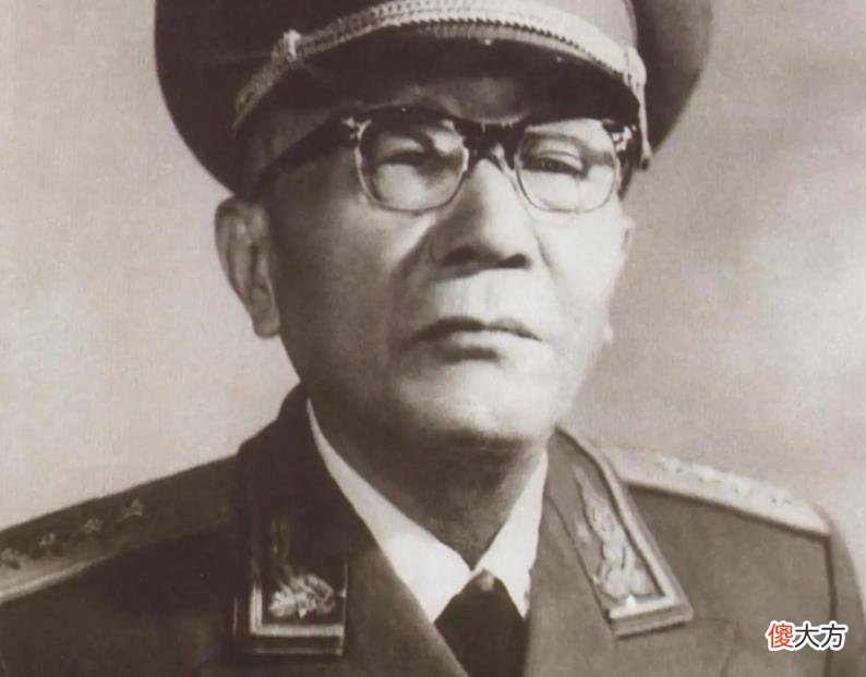 【爱历史】钟伟少将平反，向上级提出要房子，黄克诚批评他越老越糊涂