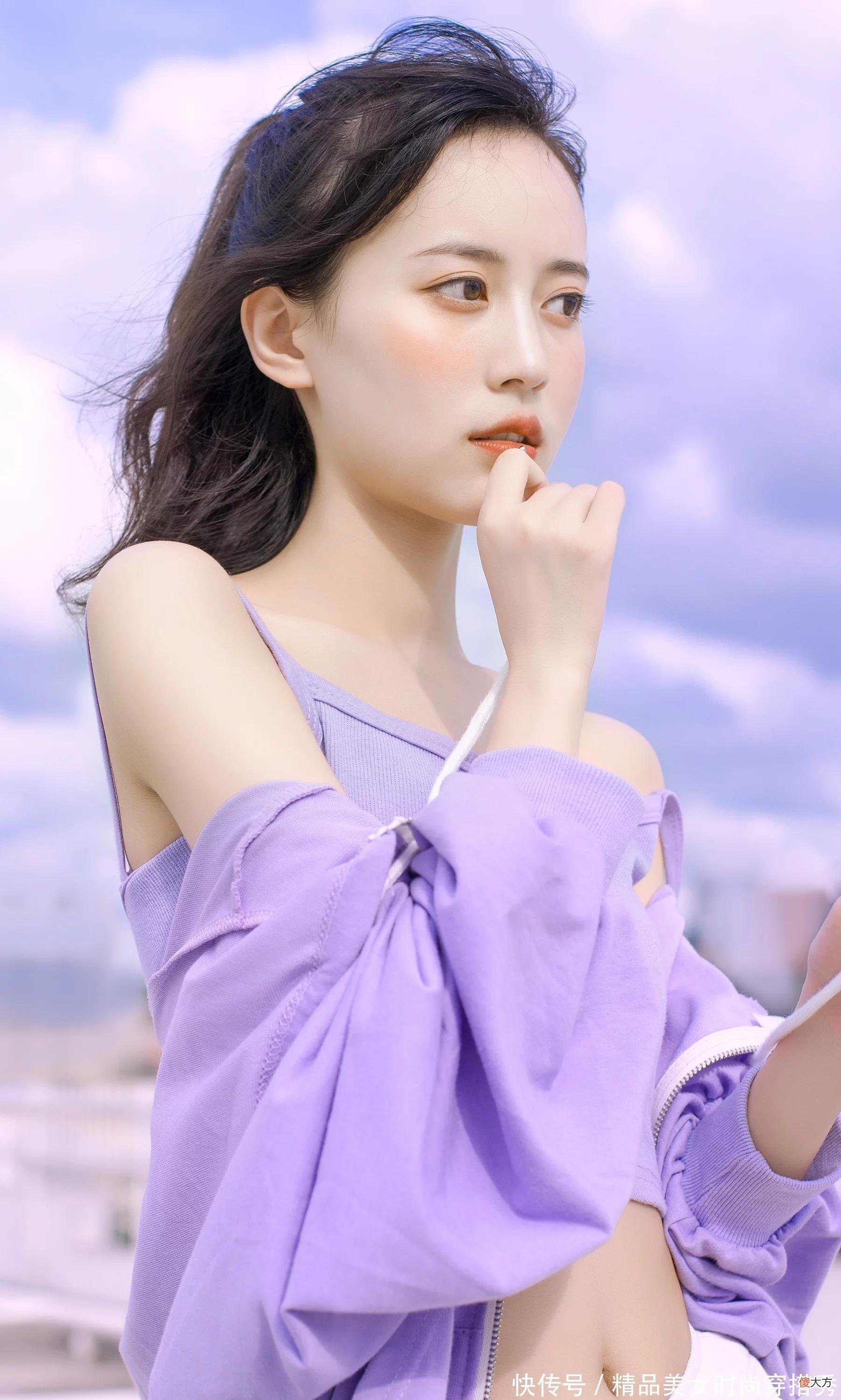 【时尚一点】夏日清凉又不失吸睛感的穿搭，让你的休闲更自在