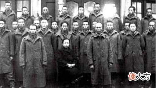 【历史故事】“八百壮士”团长谢晋元牺牲后，其妻子过得如何？让人难以想象