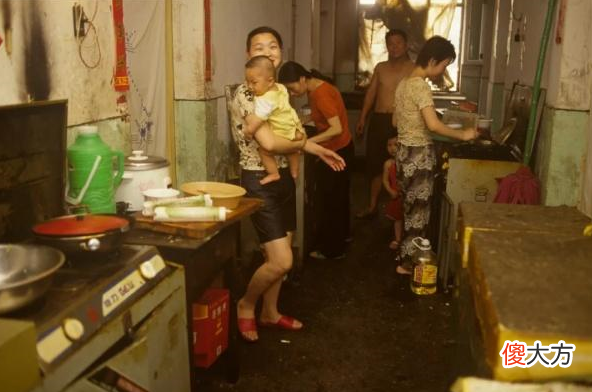 永远不要给自己的孩子住“破房子”，穷养是一种愚蠢的行为