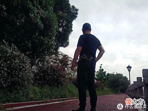 【就爱时尚】更轻、更清、更舒适：奈特科尔UT05腰灯&BLT10越野跑腰包