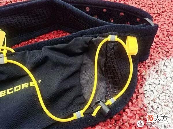 【就爱时尚】更轻、更清、更舒适：奈特科尔UT05腰灯&BLT10越野跑腰包
