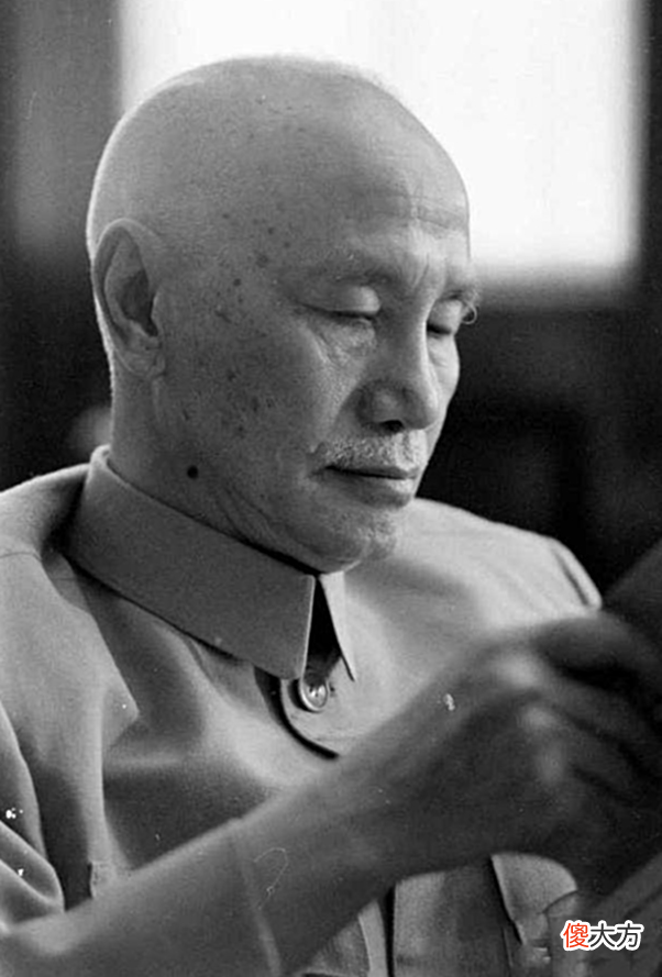 【爱历史】1937年上海沦陷前,蒋介石下令必须再坚持三天,陈诚:晚了,晚了