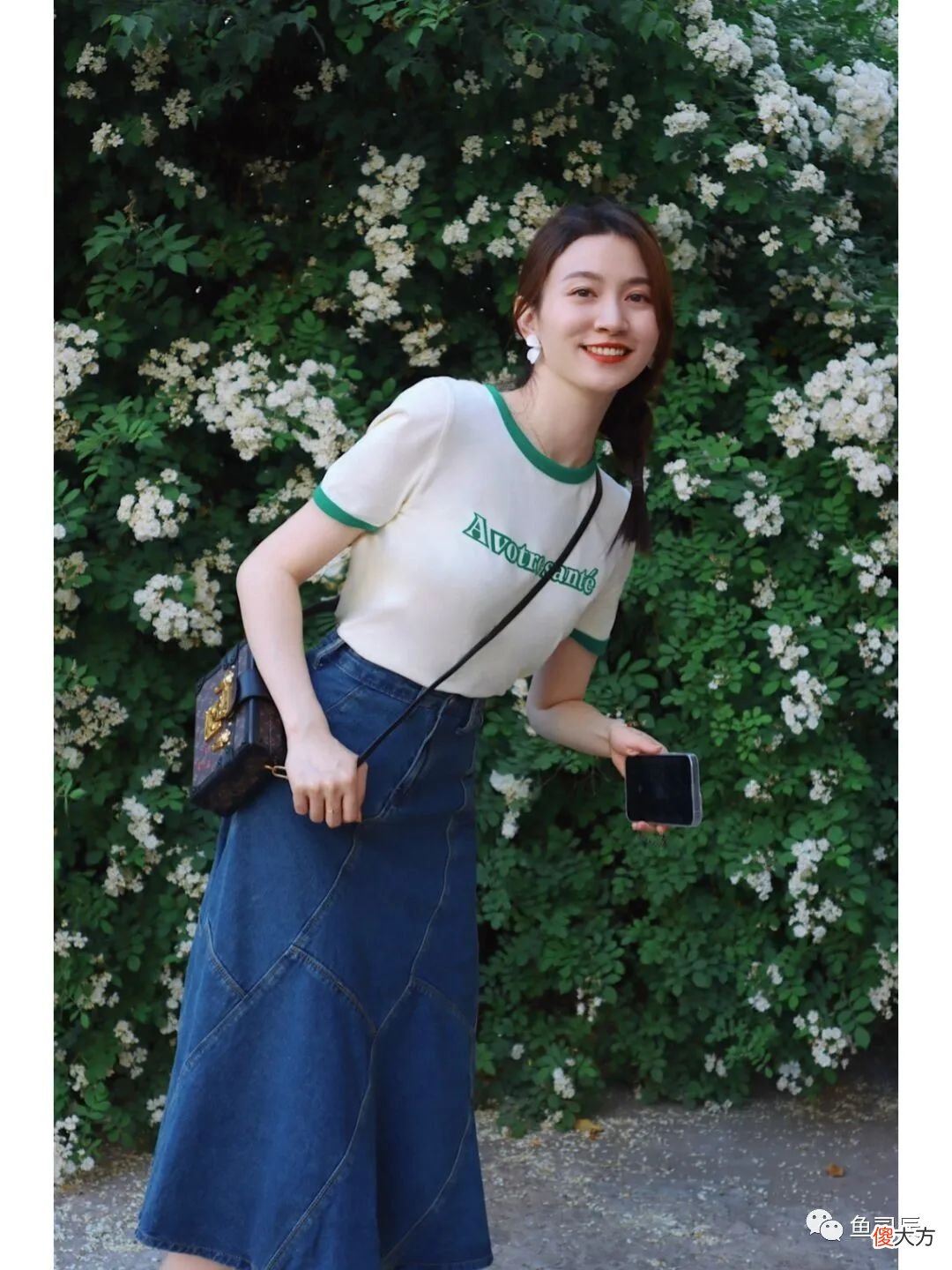 【时尚一点】会打扮的女人，用这几款T恤就能穿出高级感，简约清爽还不挑人