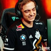 【游戏迷】T1连胜被G2终结了，战队等不及“上嘴脸”，直接发图开团faker