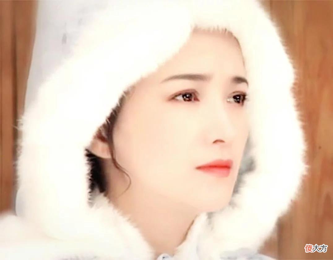 【时尚一点】还在迷恋排骨胸? 18位“挂历女神”告诉你, 珠圆玉润才是真绝色
