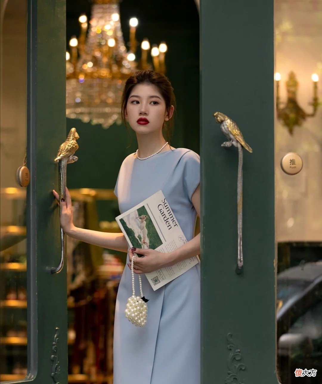 【时尚一点】女人一定要会打扮自己！既要时尚更要减龄，不掉档次更要有回头率
