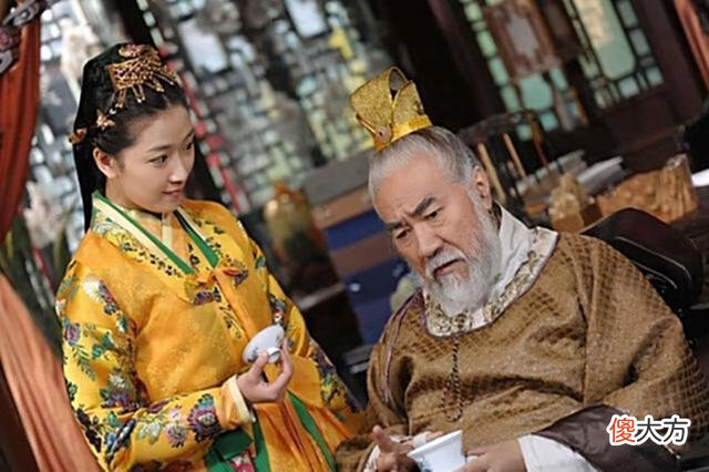 【历史故事】明朝那些事儿：残忍！杨继盛被毒打双腿腐烂，用破碗片刮骨清理