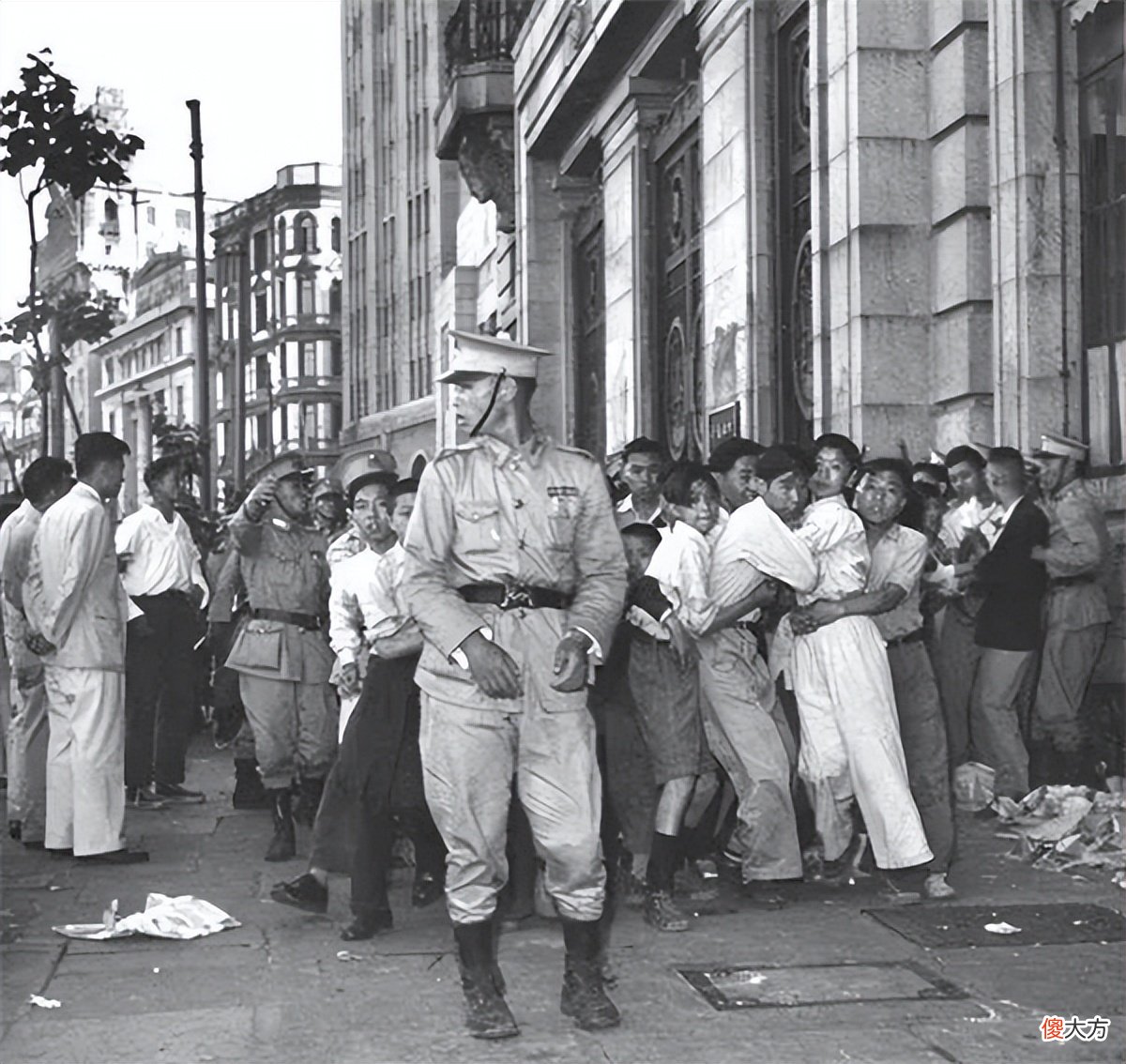 【爱历史】1949年美领事在沈阳殴打中国雇员，毛主席听闻消息后，如何处理的