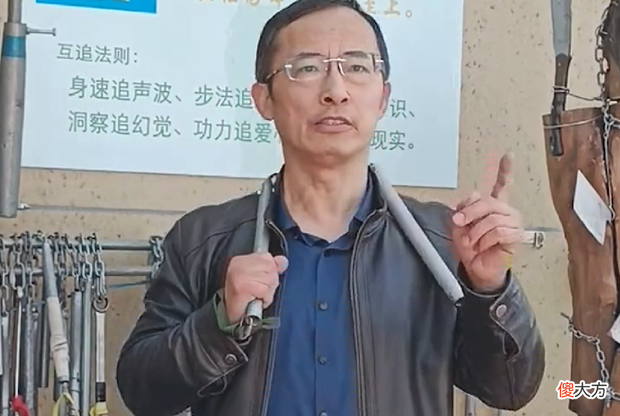 【游戏世界】陈鹤皋：独创疯狗拳，看似滑稽却招招致命，让格斗界无人敢挑战他