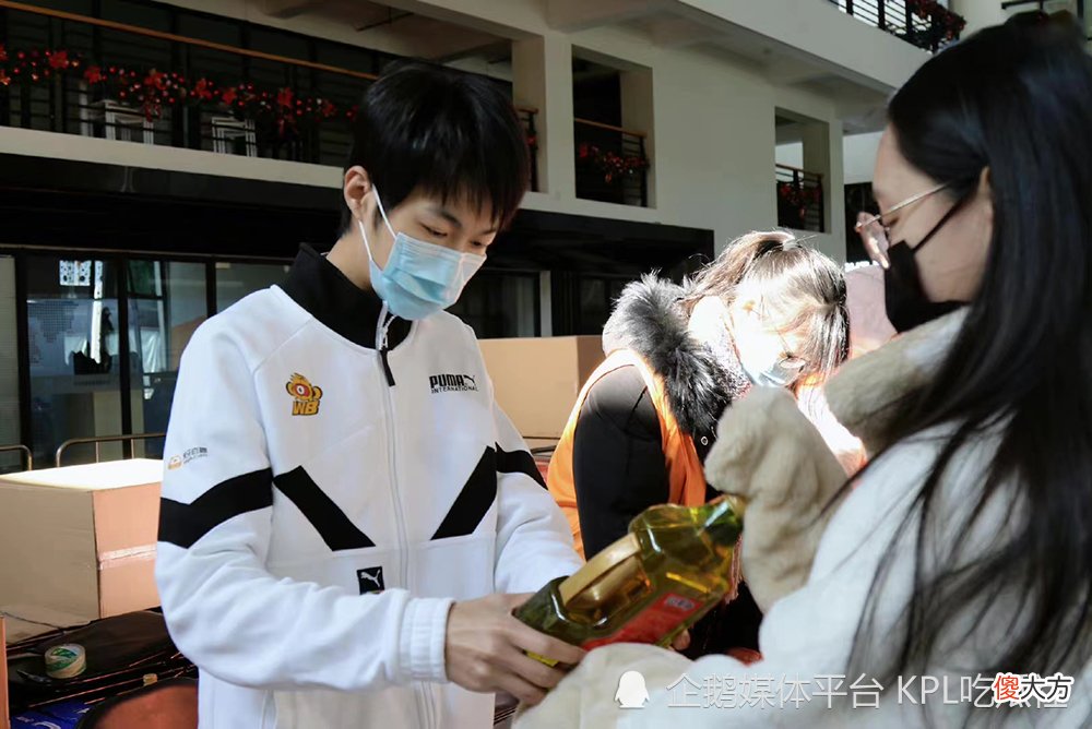 【游戏迷】AG再次成慈善俱乐部，瓜主爆料将引进一位辅助老将，为DGC教练钦点