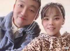 熊磊送儿子楷楷读幼儿园，楷楷大方与老师沟通，未来处境惹堪忧