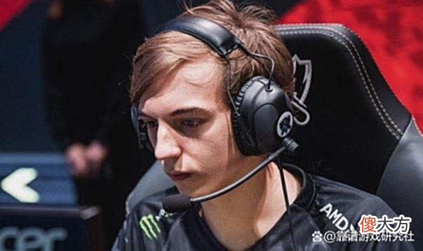 【游戏世界】LOL：Uzi锐评G2对抗赛二连胜，T1没有想象中那么强，Caps比小虎猛
