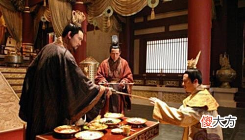 【爱历史】李隆基登基后，为何非要除掉上官婉儿？了解真相后你就懂了