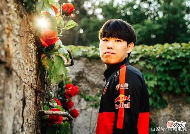 【游戏世界】小吕布自嘲像垃圾，T1打野：我觉得G2比RNG更可能进决赛